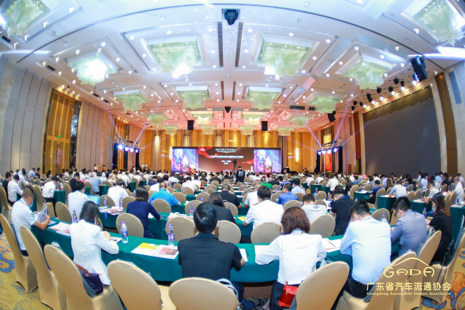 喜报丨珠海昊天运动健康管理有限公司“包揽”省汽车流通行业颁奖礼53项大奖(图1)