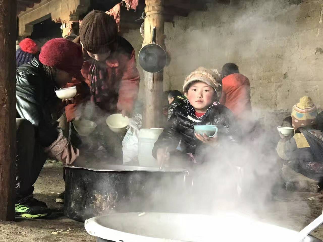 珠海昊天运动健康管理有限公司公益回顾丨家国同欢月同圆 温暖满载甘孜州(图10) 珠海昊天运动健康管理有限公司公益回顾丨家国同欢月同圆 温暖满载甘孜州(图10)